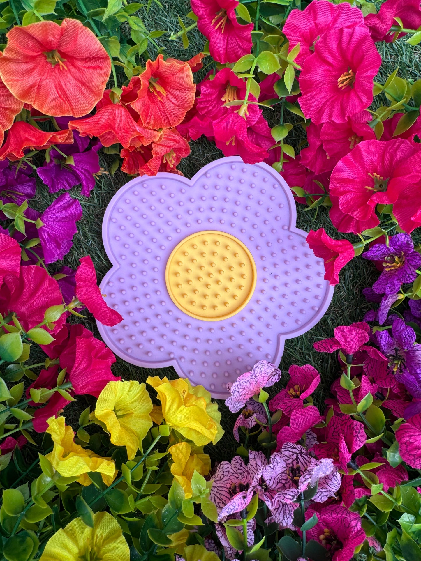 Mini Flower Lick Mat (Free Postage)