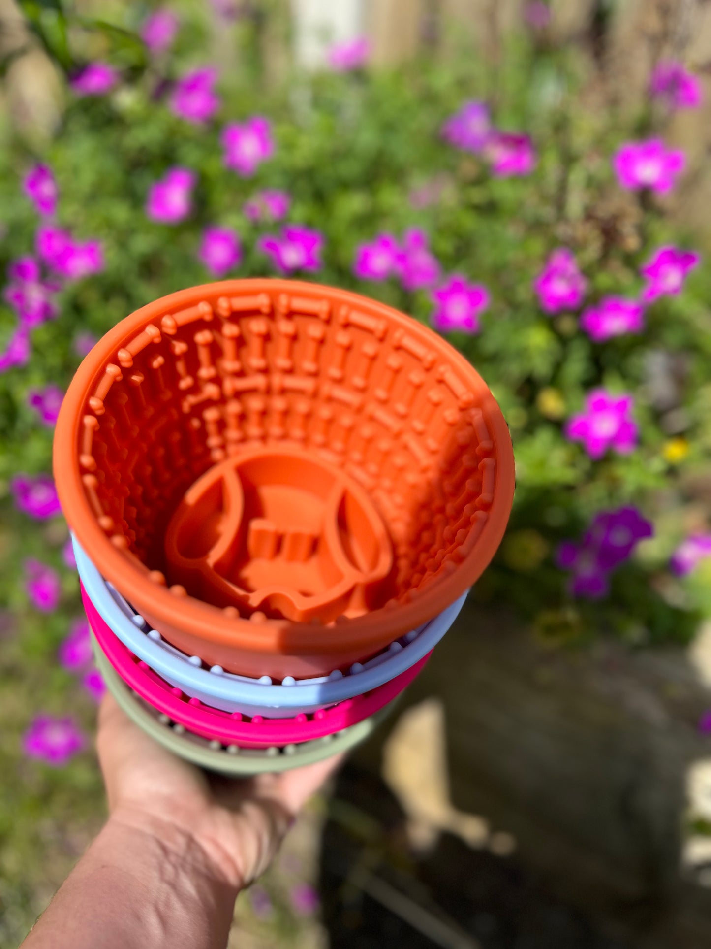 Dog Lick Pot (Free Postage)
