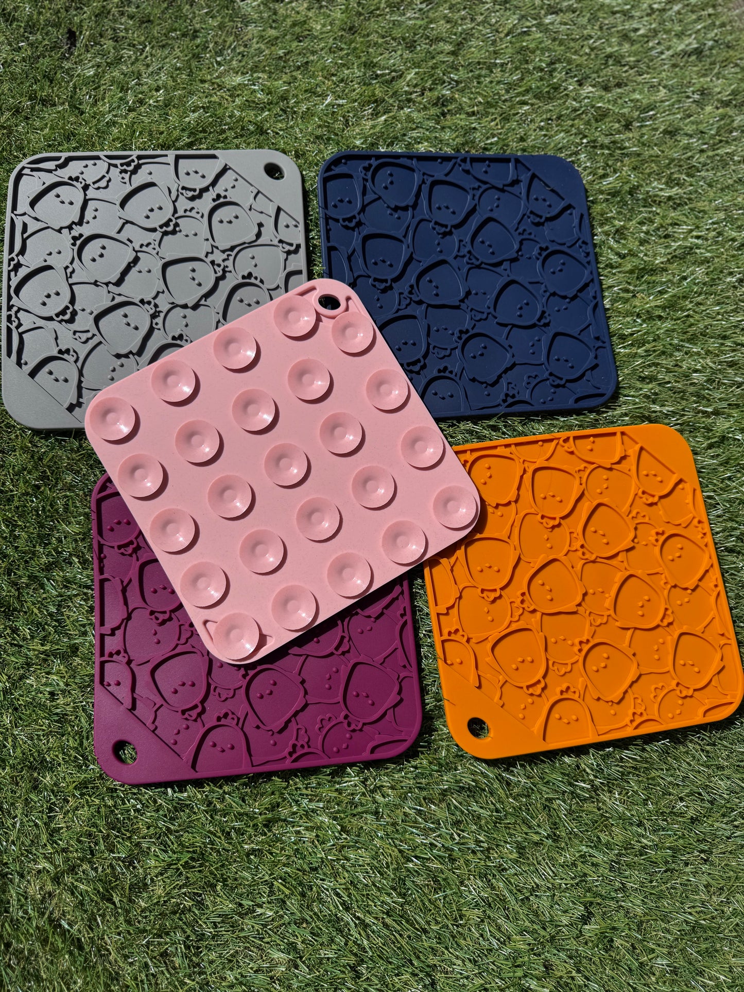 Chick Style Flat Lick Mat (Free Postage)