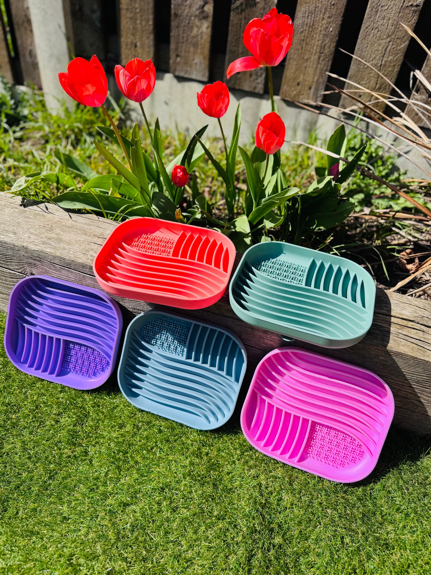 Ripple Effect Feeder Bowl (Free Postage)