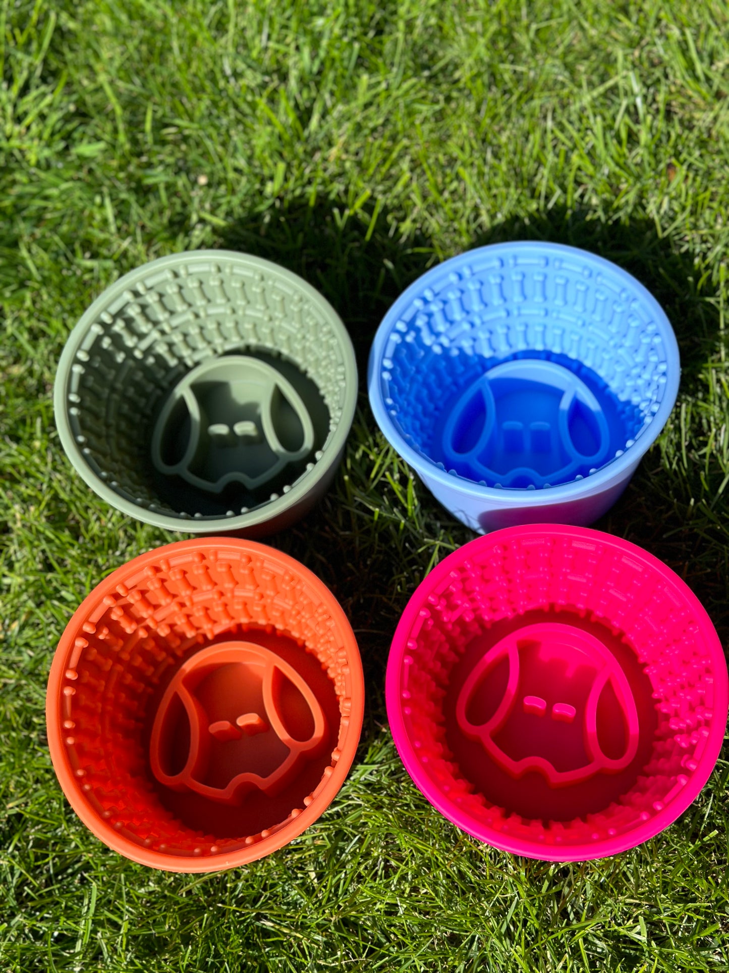 Dog Lick Pot (Free Postage)