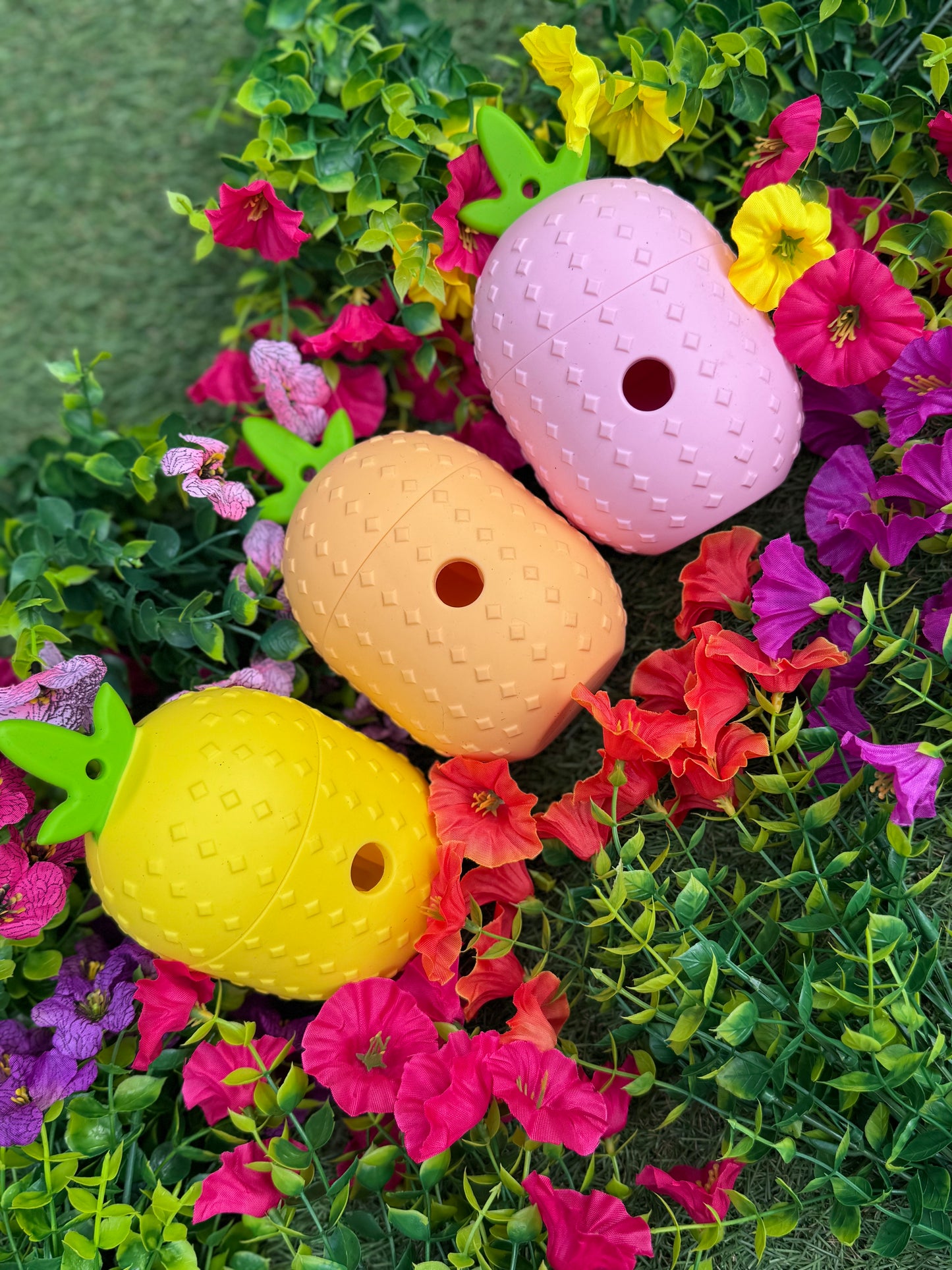 Pineapple Treat Dispensing Puzzle (Free Postage)