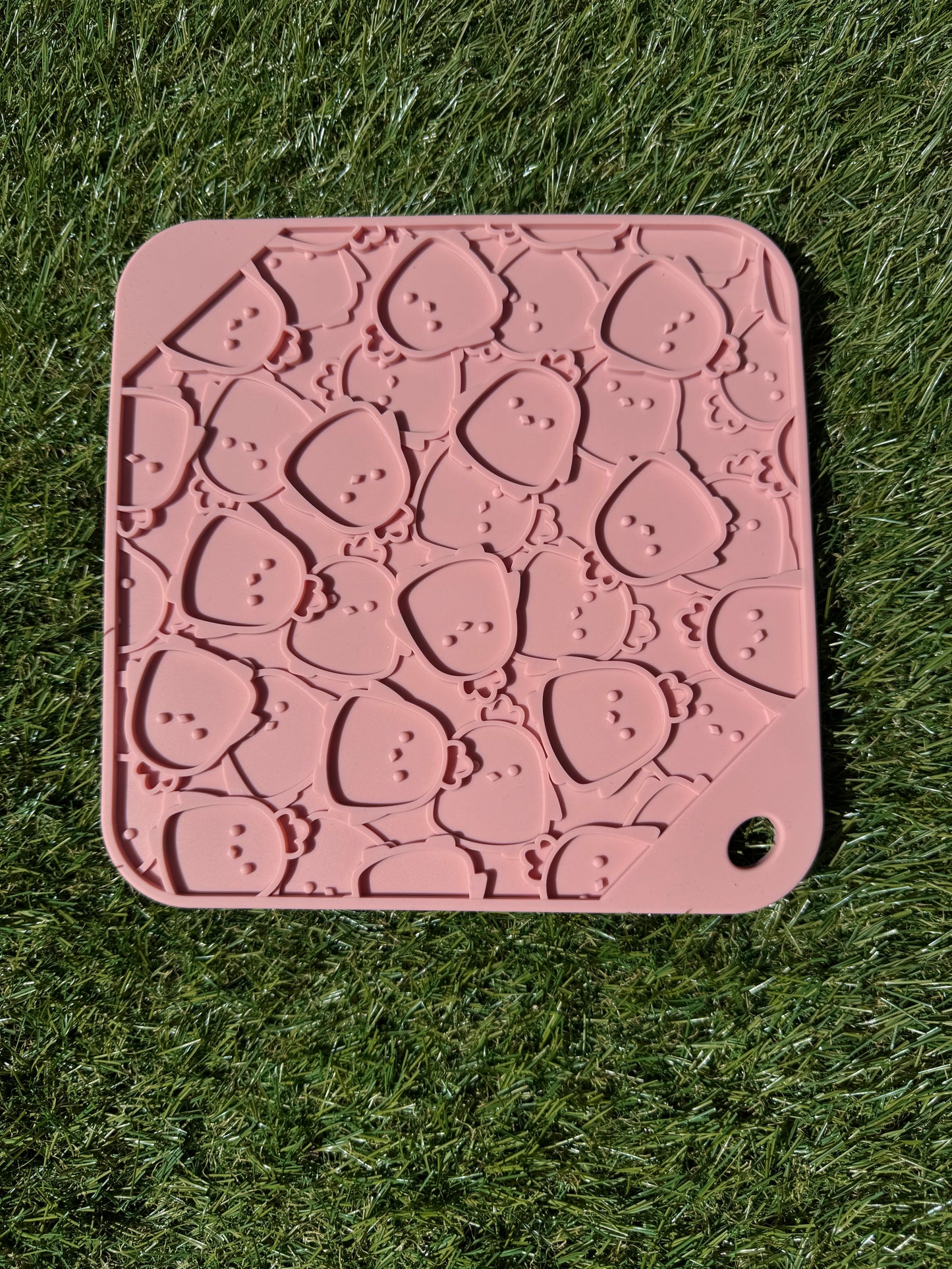 Chick Style Flat Lick Mat (Free Postage)