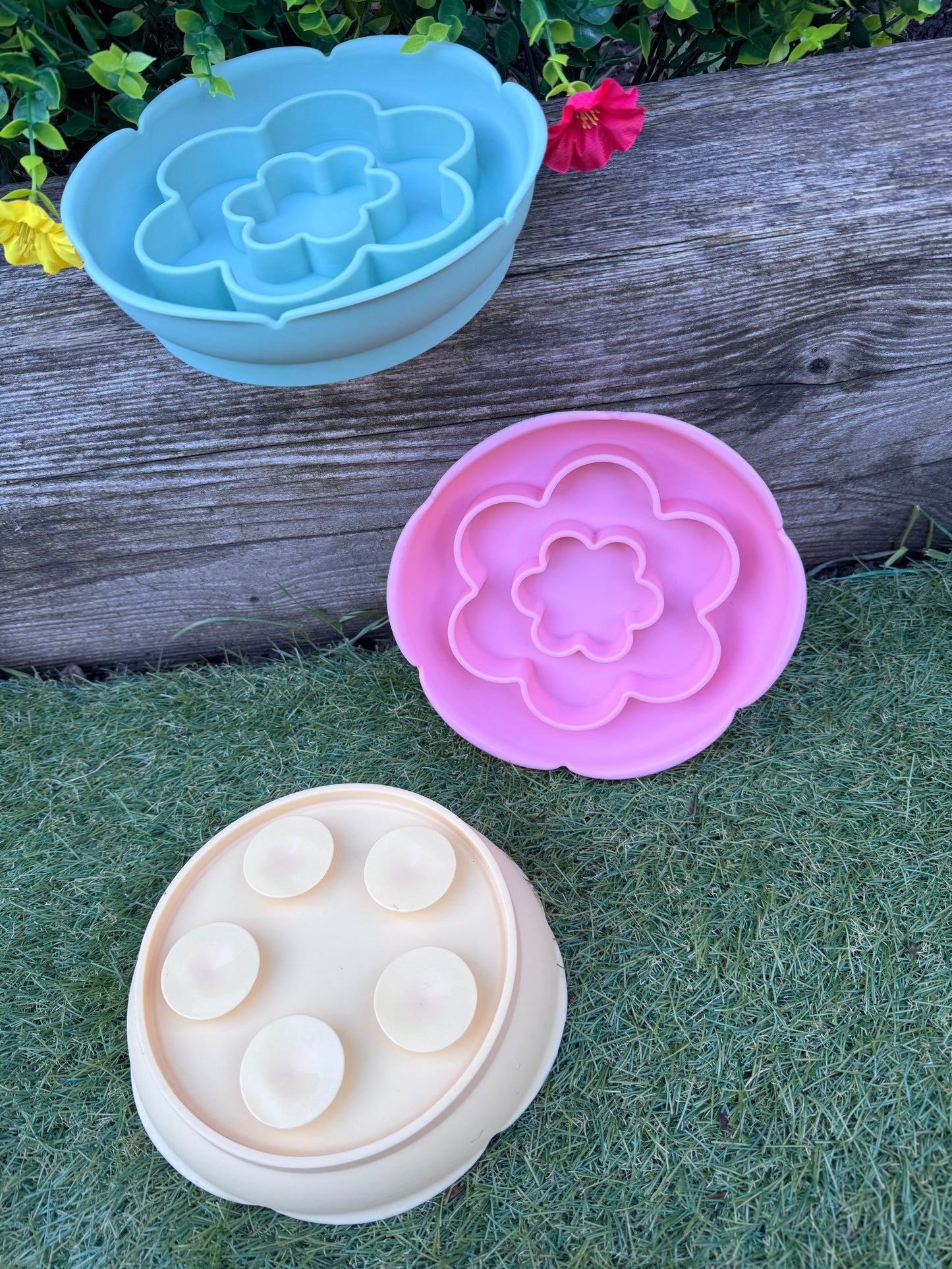 Floral Maze Enrichment Bowl (Free Postage)