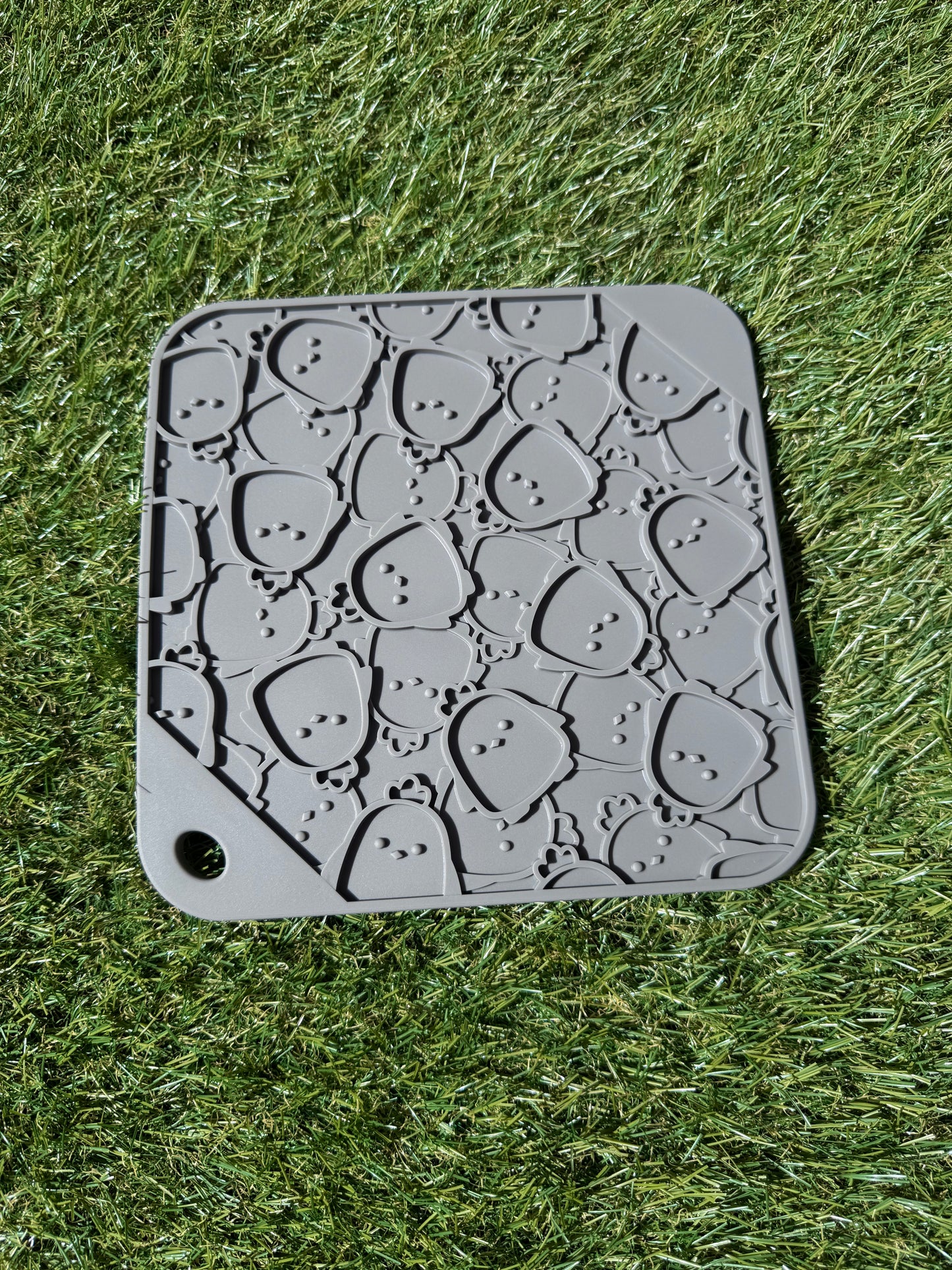 Chick Style Flat Lick Mat (Free Postage)