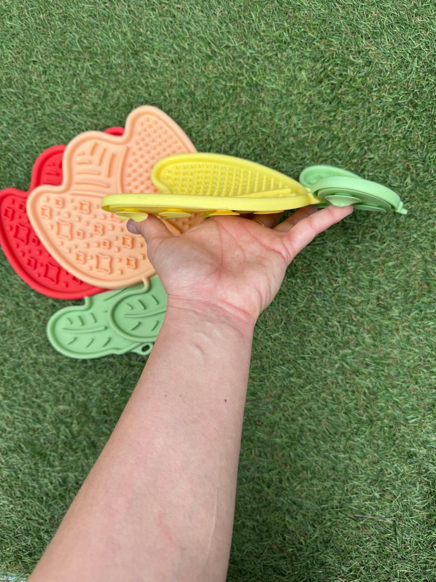 Tulip Lick Mat