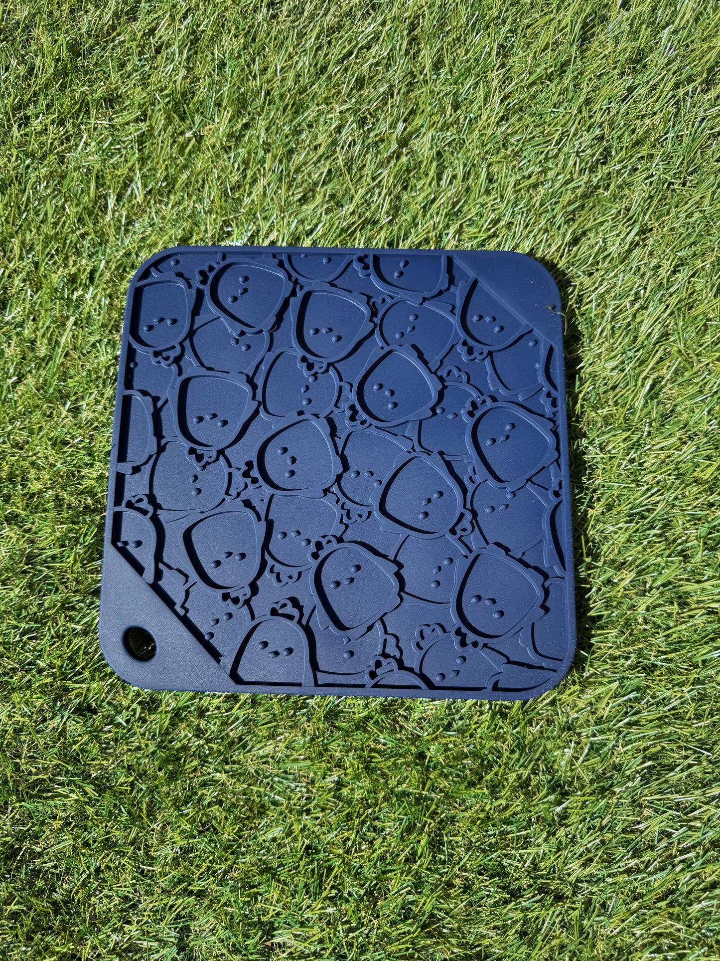 Chick Style Flat Lick Mat (Free Postage)