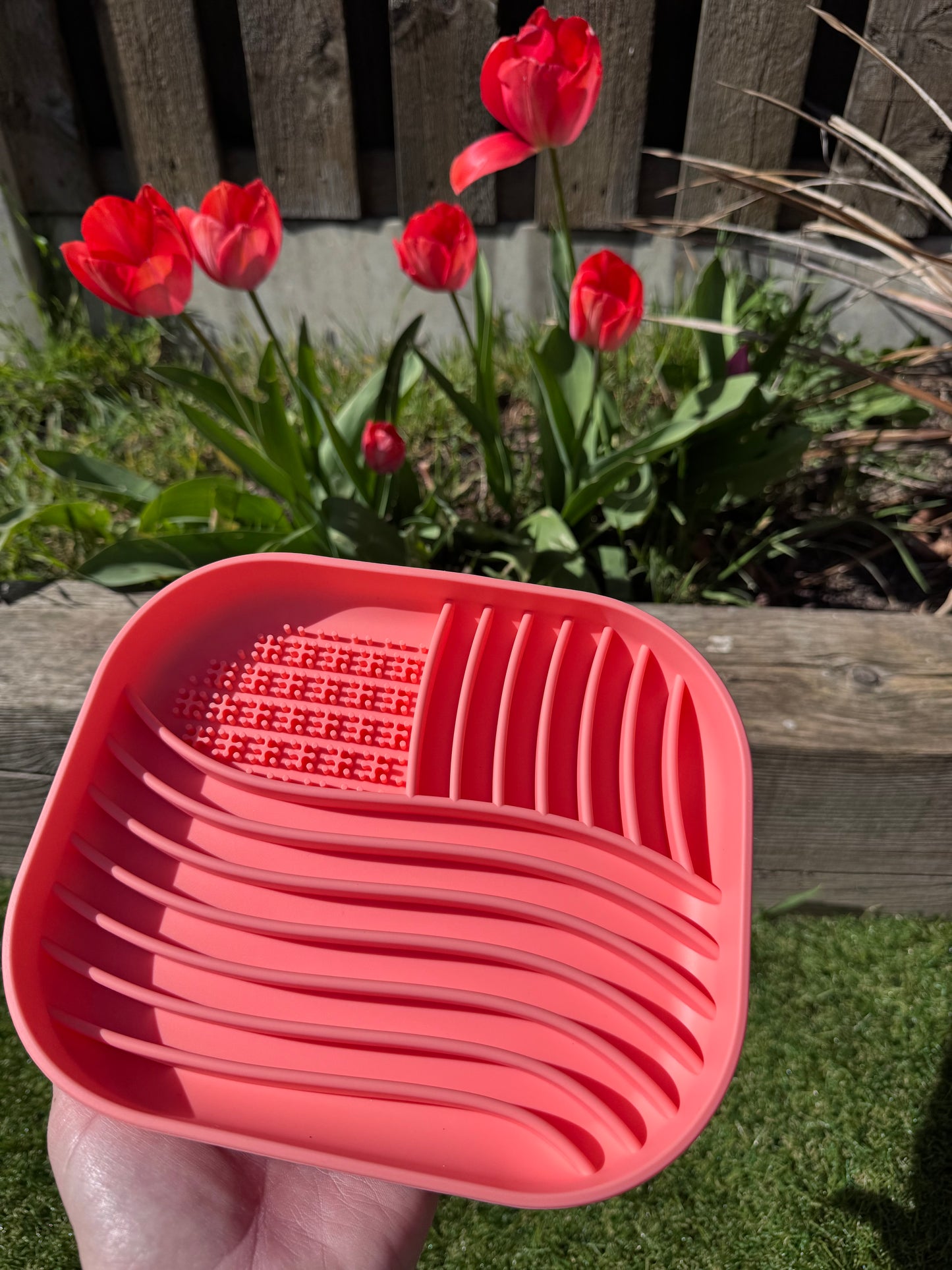 Ripple Effect Feeder Bowl (Free Postage)