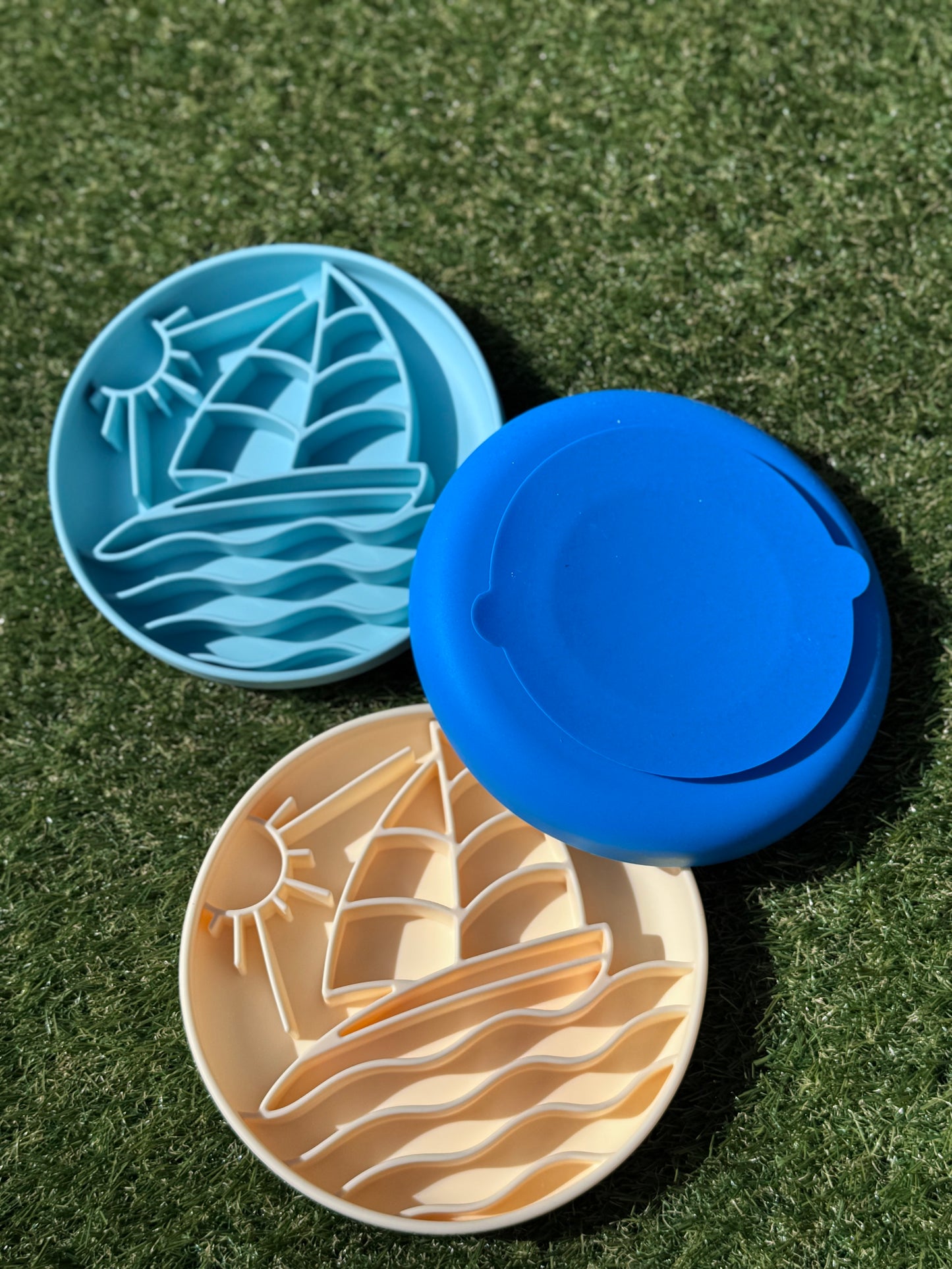 Sailboat Enrichment Feeder (Free Postage)