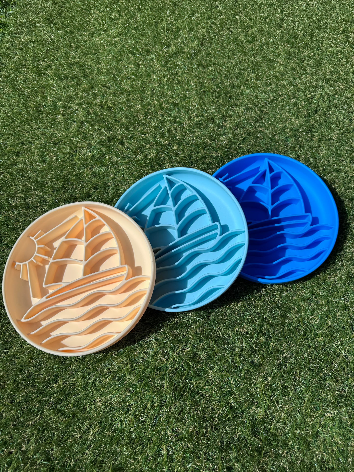Sailboat Enrichment Feeder (Free Postage)