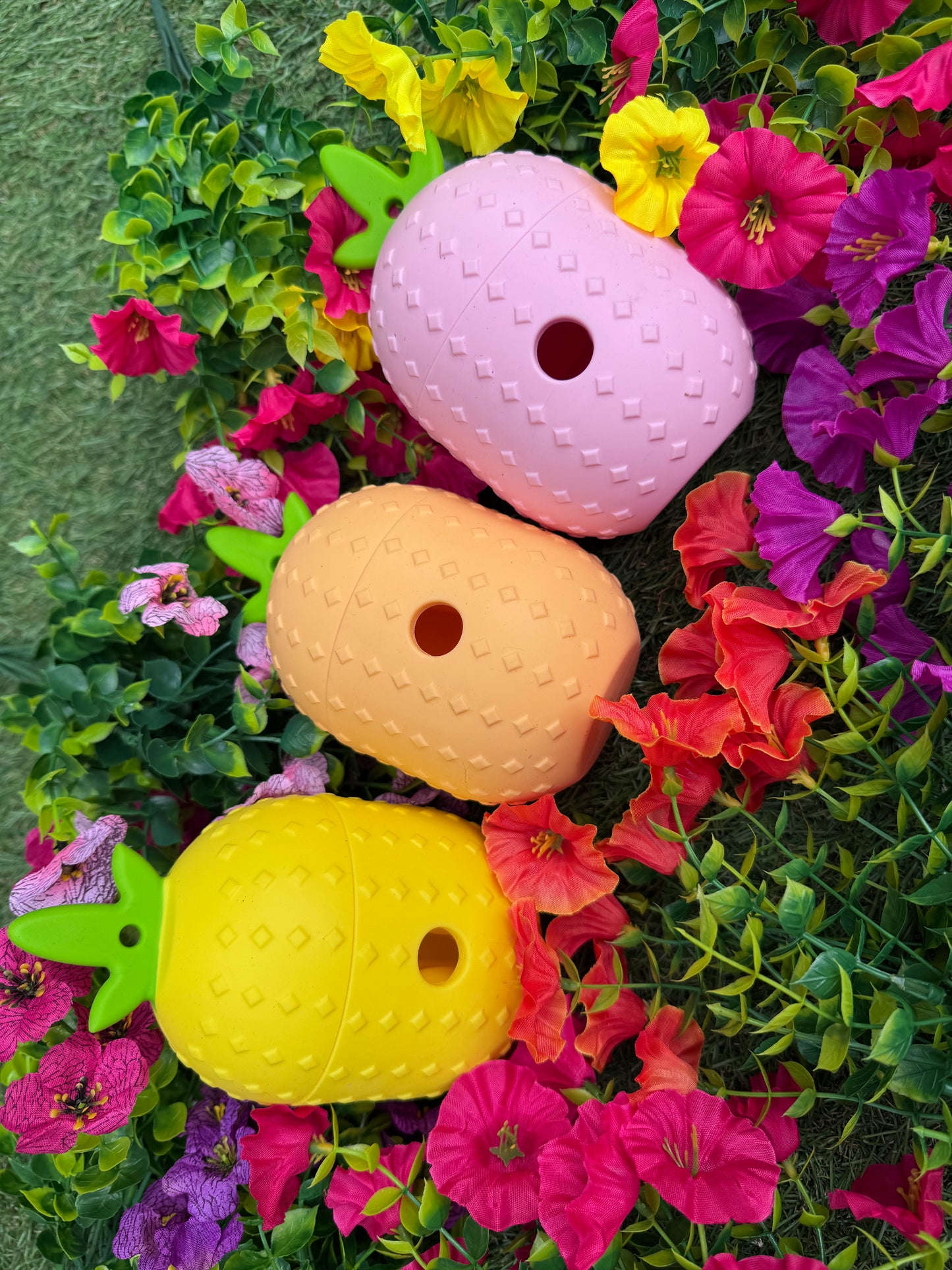 Pineapple Treat Dispensing Puzzle (Free Postage)