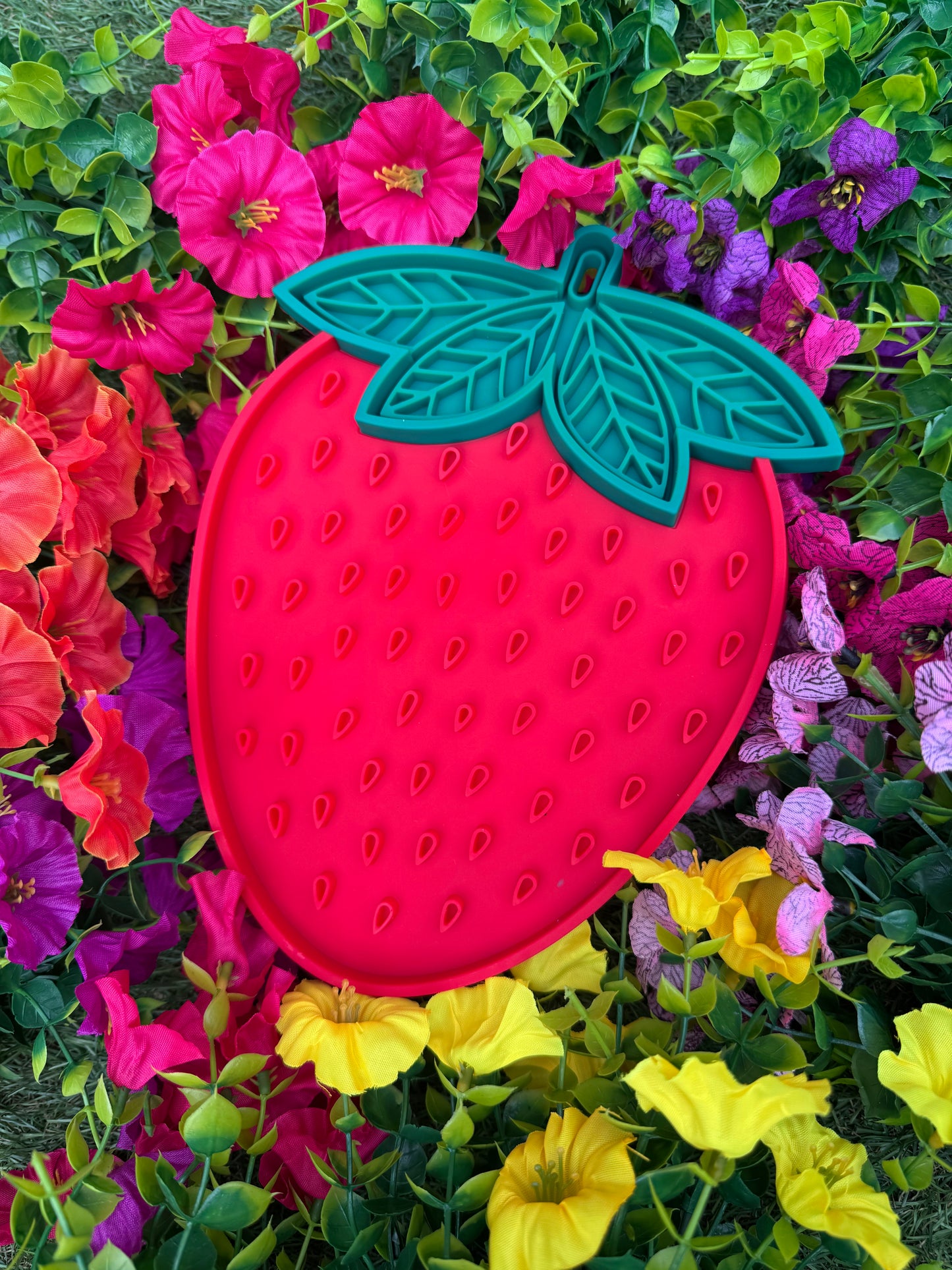 Strawberry Lick Mat (Free Postage)