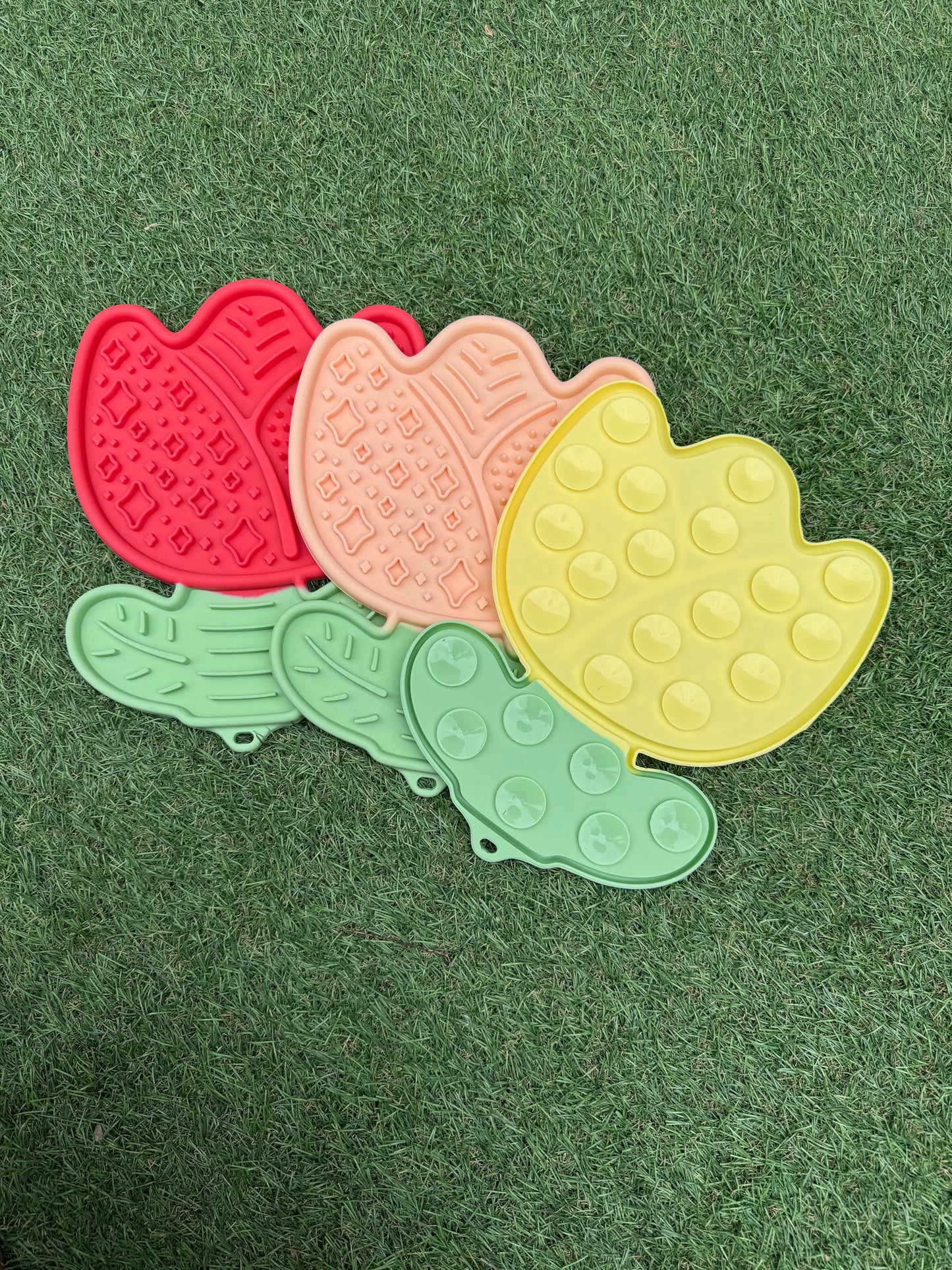 Tulip Lick Mat