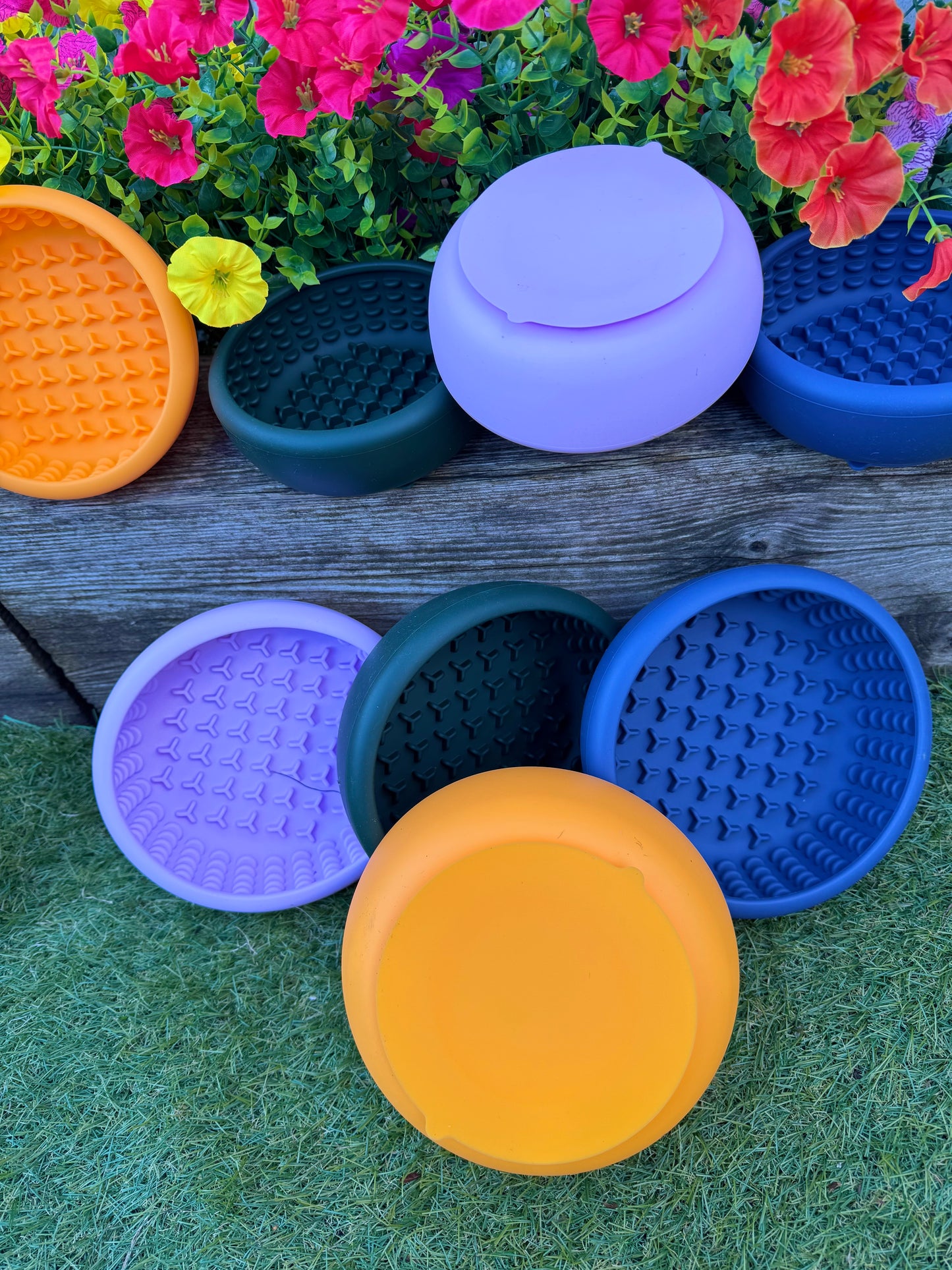 Tyre Trek Enrichment Bowl Feeder, 2 Sizes Available (Free Postage)