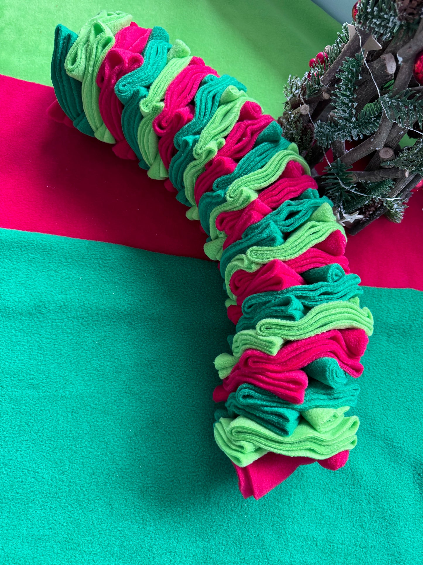 Festive 3 in 1 - Pocket Puzzle/ Wreath Tug/ Snuffle Ball Enrichment Sets  (Free Postage)