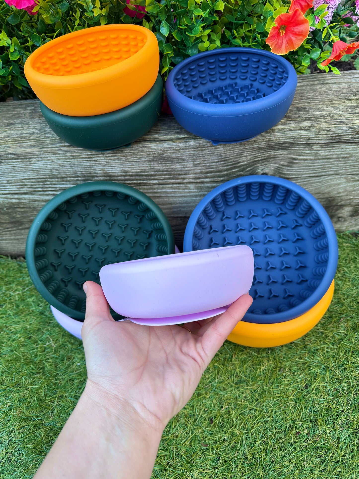 Tyre Trek Enrichment Bowl Feeder, 2 Sizes Available (Free Postage)