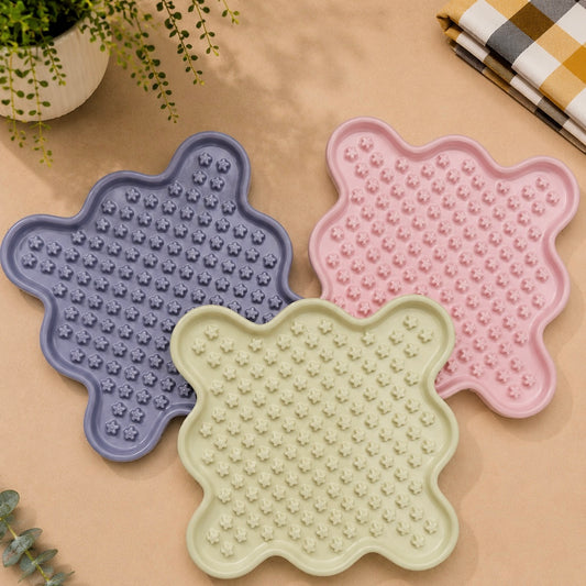 Ceramic Swirly Stars Slow Feeder Plate