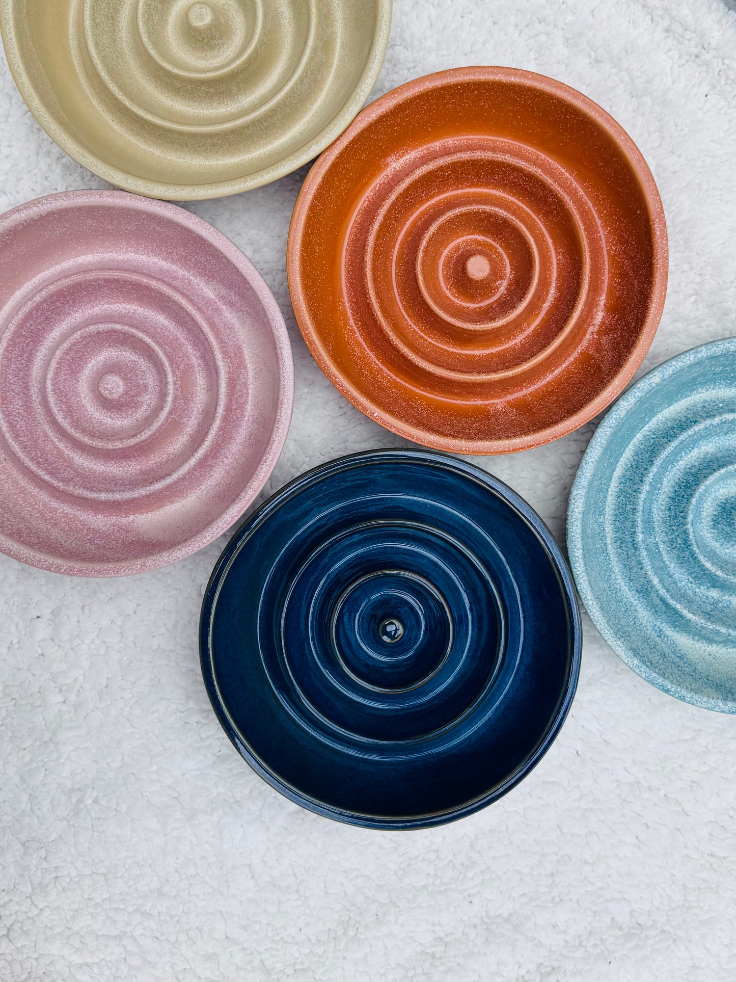 Ceramic Swirly Whirl Slow Feeder Bowl