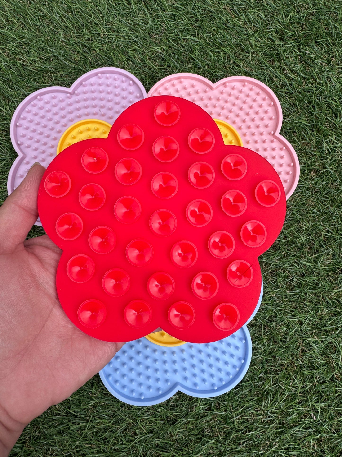 Mini Flower Lick Mat  (Free Postage)
