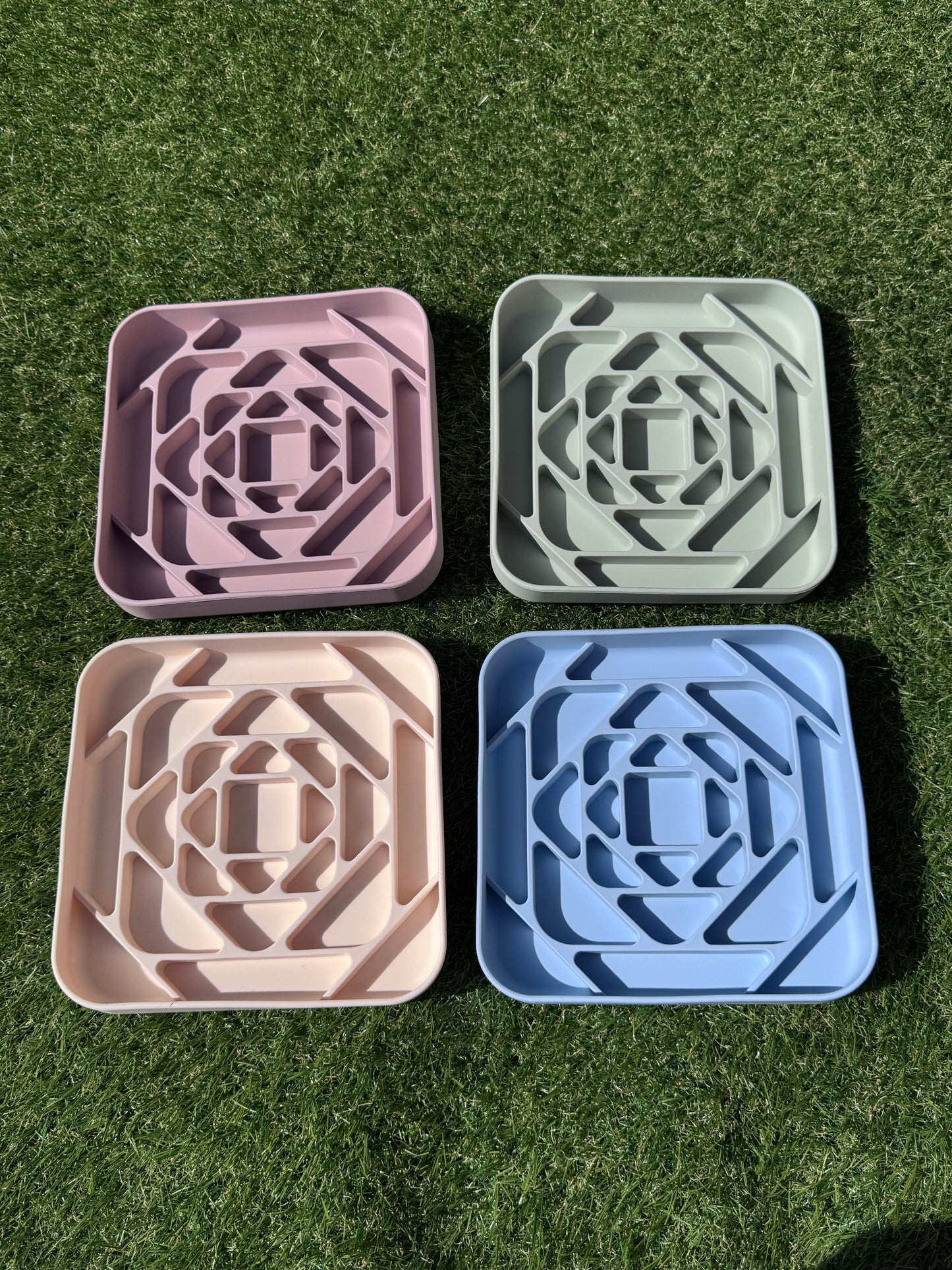 Geometric Enrichment Feeder (Free Postage)